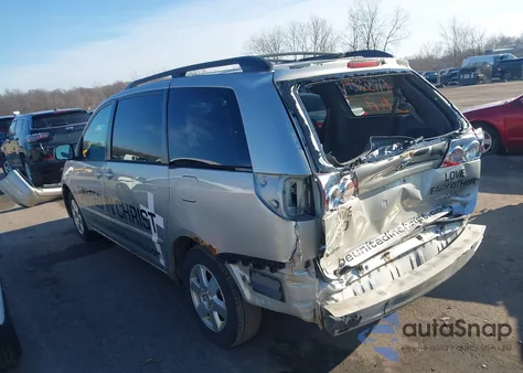 2010 Toyota Sienna Le from USA, damaged, VIN 5TDKK4CC1AS300550